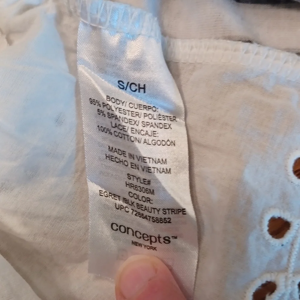 CONCEPTS Short Sleeve Pullover Top - Picture 7 of 8